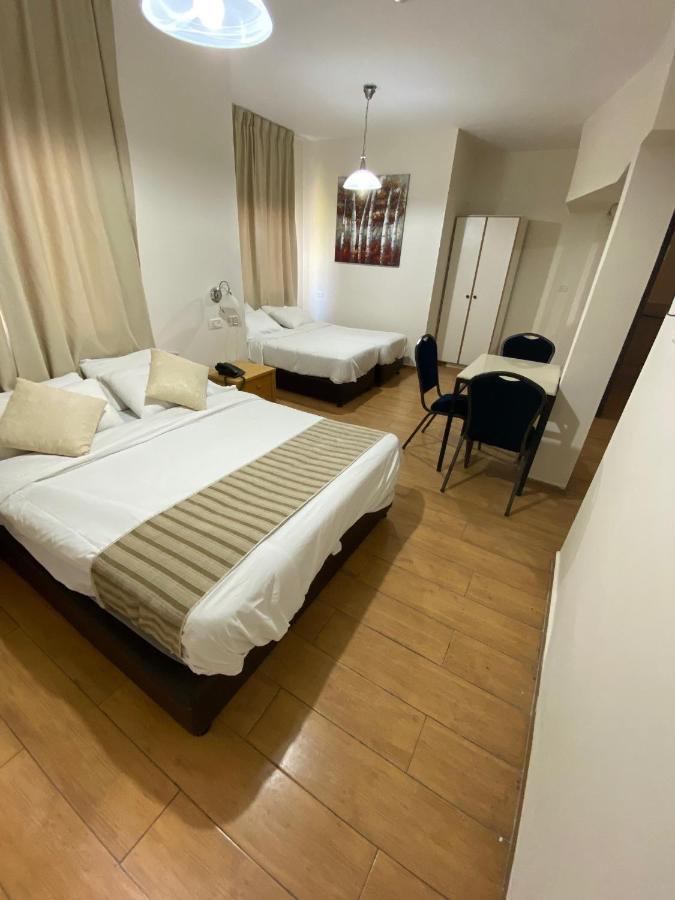 Berger Hotel Тиверіада Екстер'єр фото
