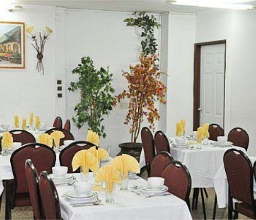 Berger Hotel Тиверіада Ресторан фото